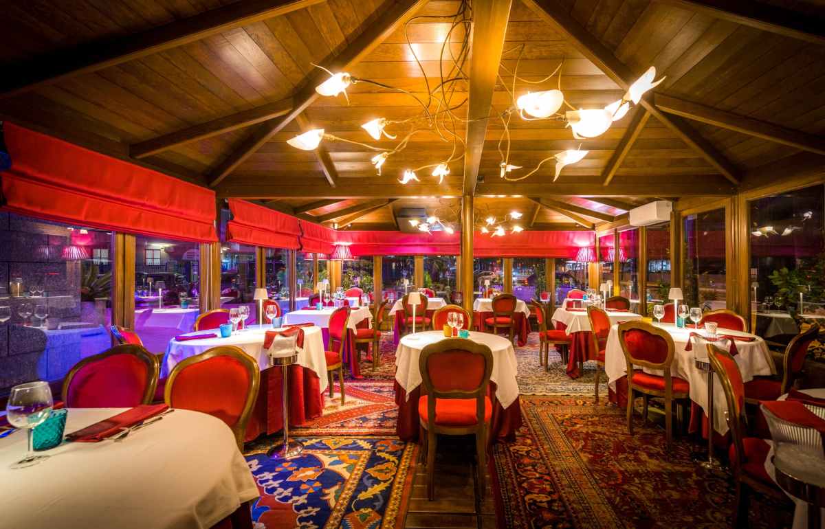 cavalier-peter-delfino-blu-ristorante-di-pesce