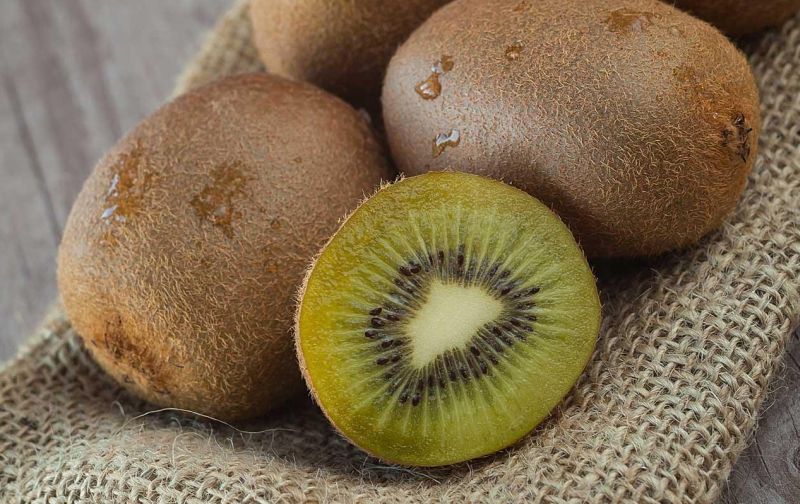 cibi-piu-ricchi-di-vitamine-kiwi
