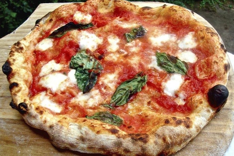 proprieta-pizza-margherita-napoletana