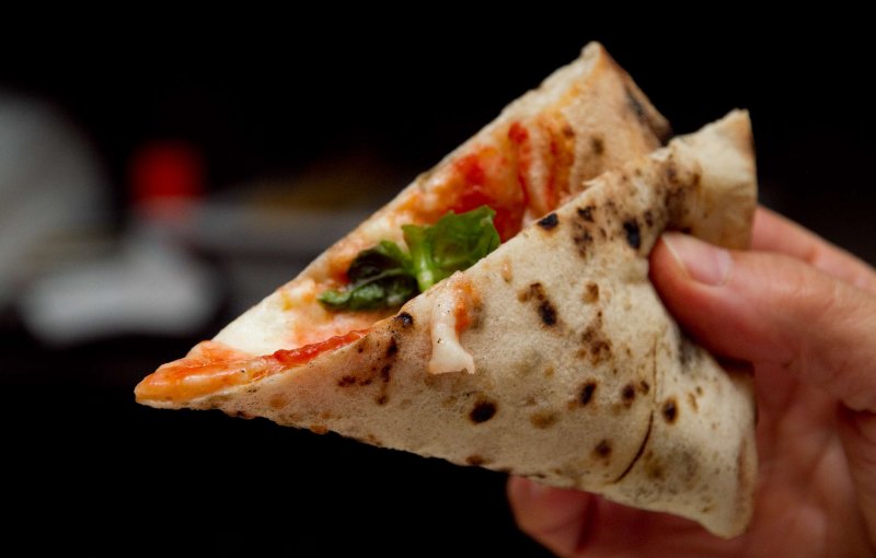 pizza-margherita-napoletana-controindicazioni-effetti-collaterali