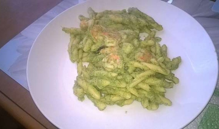 pasta-con-mazzancolle-e-zucchine